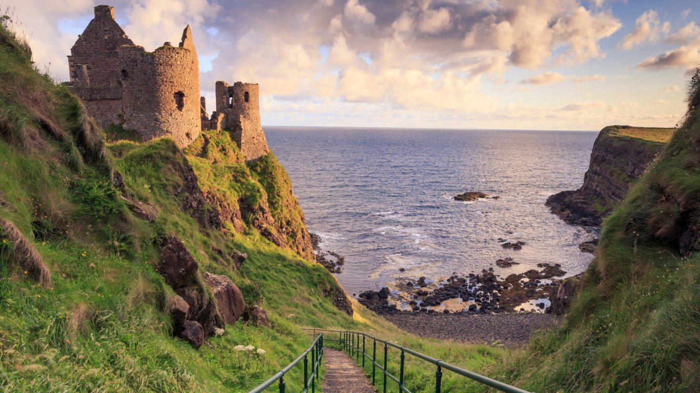 Attractions Dunluce Castle_master